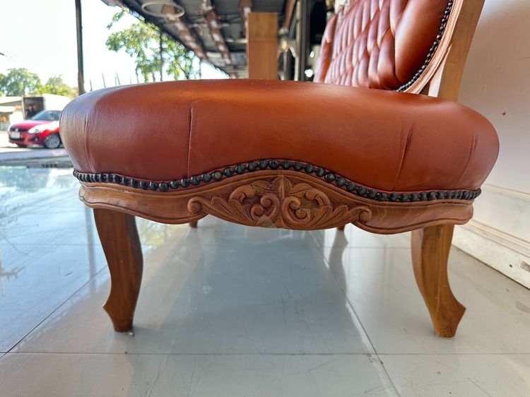 โซฟาเดย์เบด สไตล์หลุยส์ เบาะหุ้มหนังแท้สีน้ำตาล รูปที่ 5