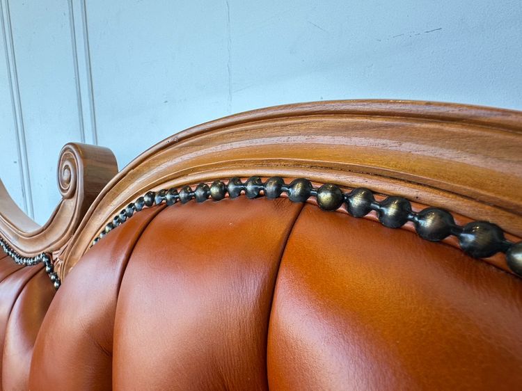 โซฟาเดย์เบด สไตล์หลุยส์ เบาะหุ้มหนังแท้สีน้ำตาล รูปที่ 8