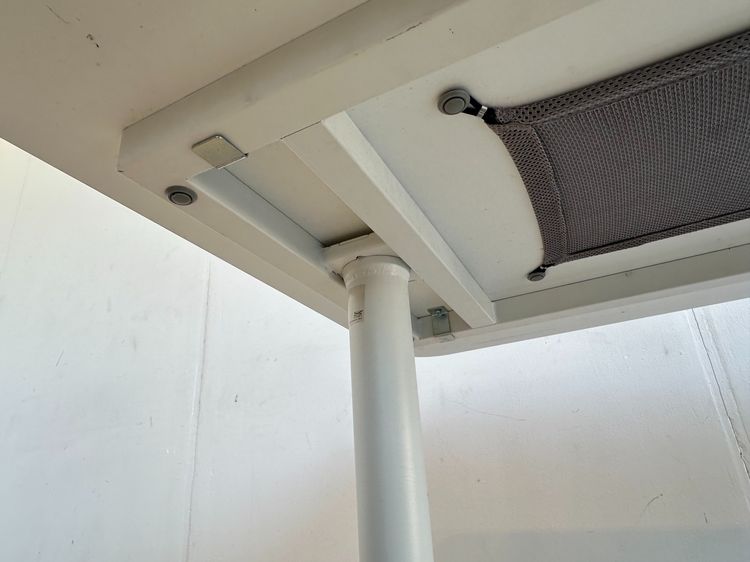 โต๊ะทำงาน แบรนด์ IKEA รุ่น BEKANT ท็อปไม้ MDF ขาเหล็ก รูปที่ 9