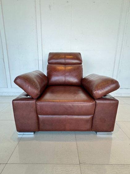 เก้าอี้อาร์มแชร์ เบาะหนังแท้ผิวสัมผัสสีน้ำตาล  รูปที่ 12