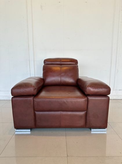 เก้าอี้นวม/เก้าอี้มีที่เท้าแขน หนังเทียม เก้าอี้อาร์มแชร์ เบาะหนังแท้ผิวสัมผัสสีน้ำตาล 