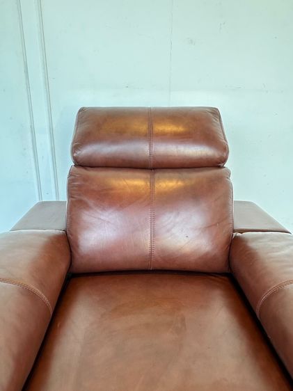 เก้าอี้อาร์มแชร์ เบาะหนังแท้ผิวสัมผัสสีน้ำตาล  รูปที่ 9