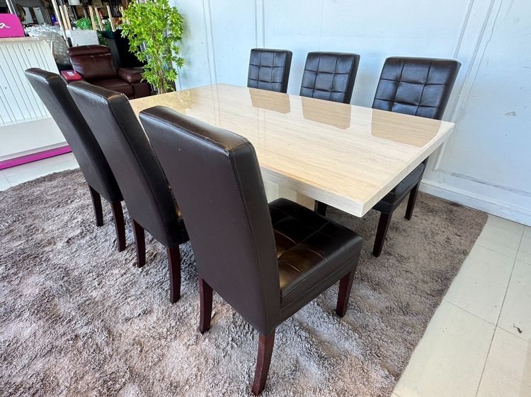 ชุดโต๊ะทานอาหาร 6 ที่นั่ง ท็อปหินเทียมสีครีม รูปที่ 4