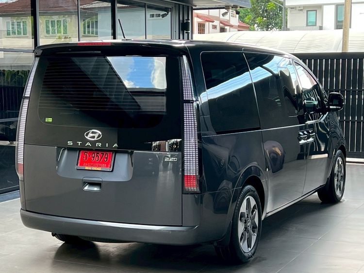 Hyundai Staria 2022 2.2 SEL Van ดีเซล ไม่ติดแก๊ส เกียร์อัตโนมัติ เทา รูปที่ 3