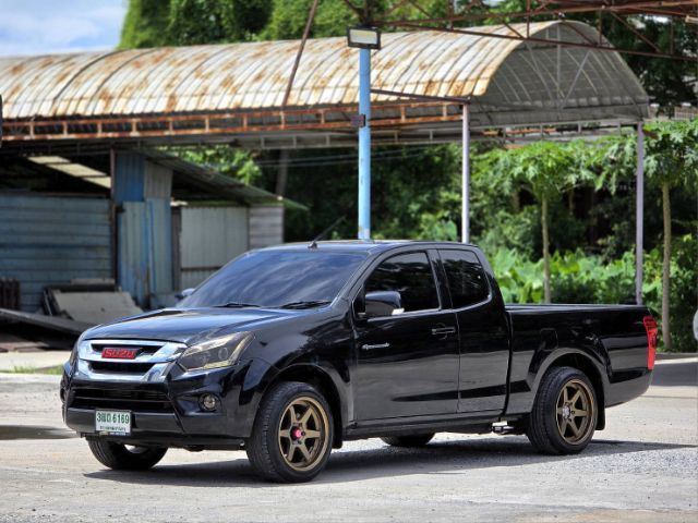 Isuzu D-MAX 2017 1.9 S Pickup ดีเซล ไม่ติดแก๊ส เกียร์ธรรมดา ดำ รูปที่ 3