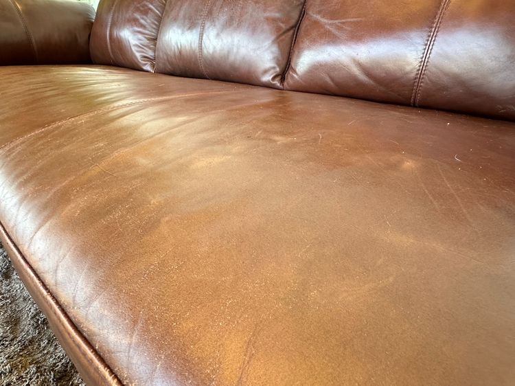 โซฟา 3 ที่นั่ง เบาะหนังแท้ผิวสัมผัสสีน้ำตาล รูปที่ 13