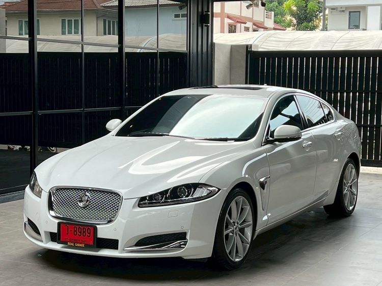 Jaguar 2.2 TOP diesel ปี 13 แท้ วิ่ง 90000 KM.