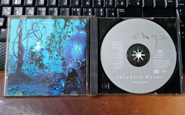 CD อัลบั้ม Shepherd Moons ของ Enya ศิลปินชาวไอริช  รูปที่ 3