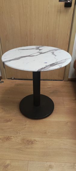 Smart Top Table