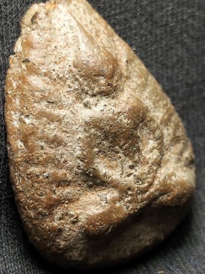 พระพิมพ์กลีบบัวเนื้อดินครับ รูปที่ 12