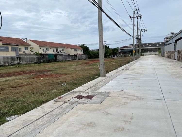 ขายที่ดินถมแล้ว แปลงสวย ขนาด 608 ตรว. ติดถนน 2 ด้าน บางกะดี่ 19 แยก 8 และ เทียนทะเล 20 แยก 14 ใกล้ถนนวงแหวนกาญจนาภิเษก รูปที่ 4