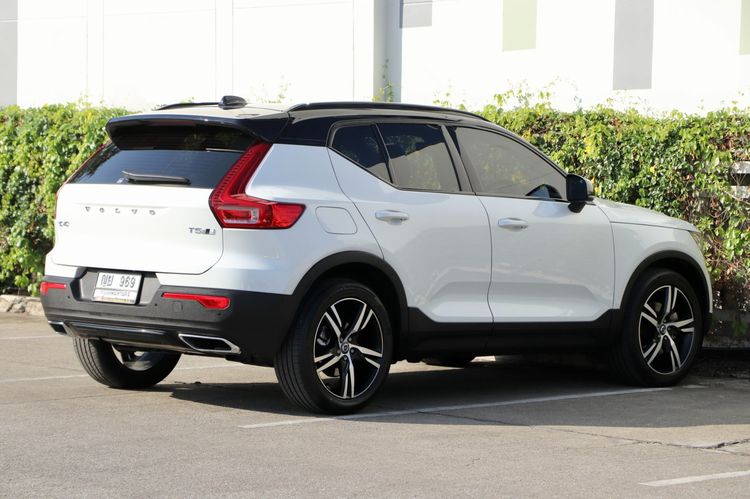 Volvo XC40 2019 2.0 T5 R-Design 4WD Utility-car เบนซิน ไม่ติดแก๊ส เกียร์อัตโนมัติ ขาว รูปที่ 4