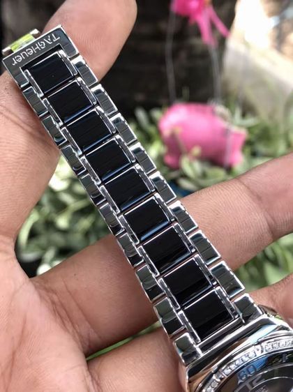 Tag Heuer F1 Quartz BOY Size Black Ceramic Diamond WAH1212(36mm)🇨🇭🇨🇭
    รูปที่ 8