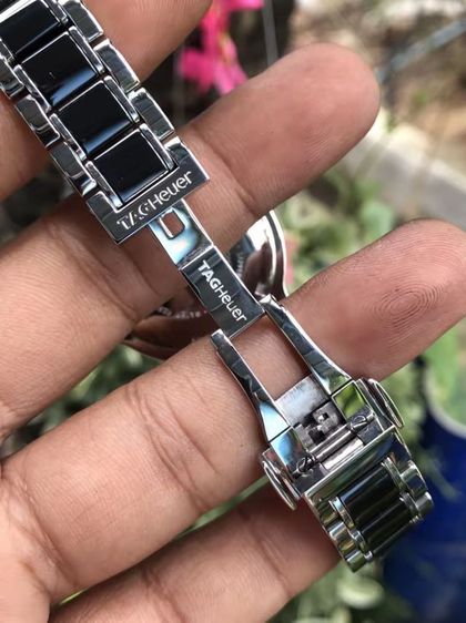 Tag Heuer F1 Quartz BOY Size Black Ceramic Diamond WAH1212(36mm)🇨🇭🇨🇭
    รูปที่ 9