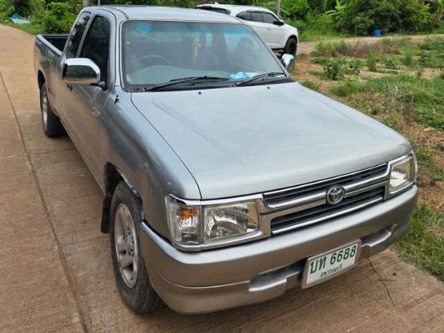Toyota Hilux Tiger 2000 3.0 G Pickup ดีเซล ไม่ติดแก๊ส เกียร์ธรรมดา เทา รูปที่ 3