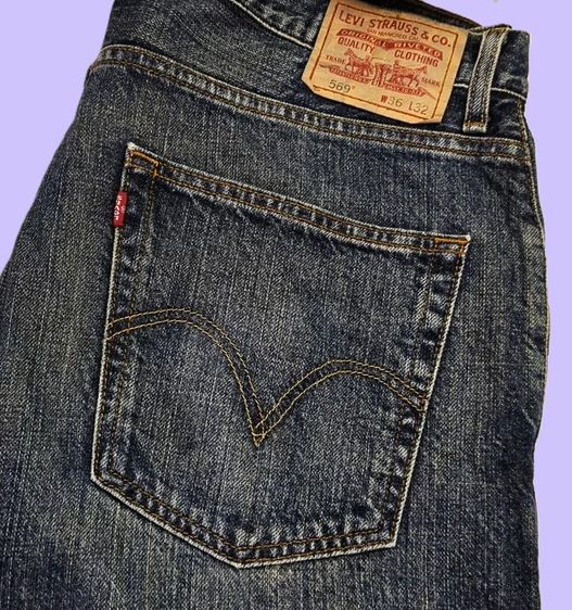 Levi’s 569 Loose Straight Jeans Men’s Light Wash Denim  รูปที่ 11
