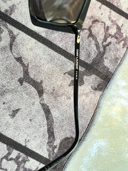 แว่นกันแดด YSL Saint Laurent Mica SL276  รูปที่ 8