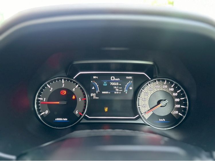 Isuzu MU-X 2023 3.0 Ultimate AT 2WD Utility-car ดีเซล ไม่ติดแก๊ส เกียร์อัตโนมัติ เทา รูปที่ 4