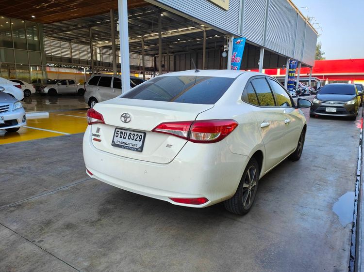 Toyota Yaris ATIV 2019 1.2 E Sedan เบนซิน ไม่ติดแก๊ส เกียร์อัตโนมัติ ขาว รูปที่ 4