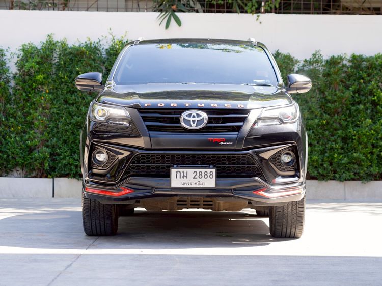 Toyota Fortuner 2018 2.8 TRD Sportivo Utility-car ดีเซล ไม่ติดแก๊ส เกียร์อัตโนมัติ ดำ รูปที่ 2