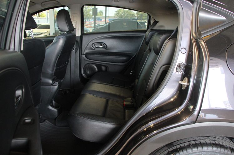 Honda HR-V 2015 1.8 E Utility-car เบนซิน ไม่ติดแก๊ส เกียร์อัตโนมัติ เทา รูปที่ 4