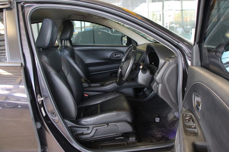 Honda HR-V 2015 1.8 E Utility-car เบนซิน ไม่ติดแก๊ส เกียร์อัตโนมัติ เทา รูปที่ 3