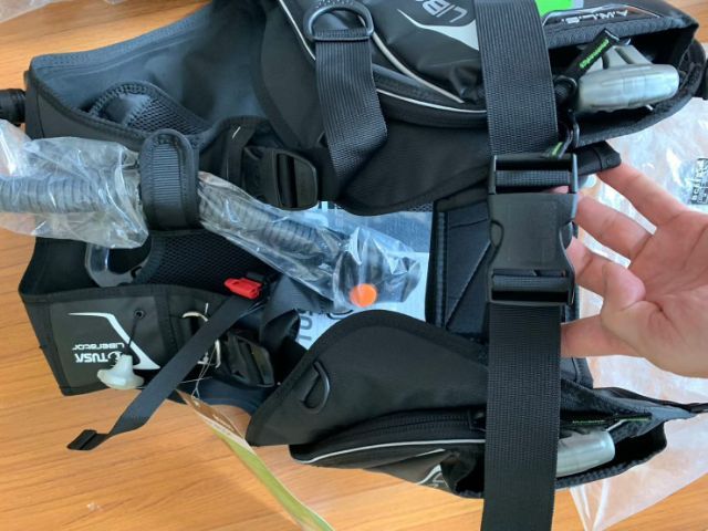 เสื้อใส่ดำน้ำ รูปที่ 3