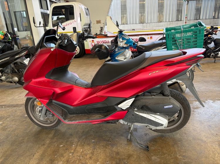 Pcx 2025 ตัวท้อป ไมล์ 3 พันกว่าๆ ขาย 96,500 ลดได้ครับ   ดูรถตลิ่งชัน ยังไม่ได้ล้าง 0914659905  แชร์หรือพาคนมาจบรับไปเลย1000