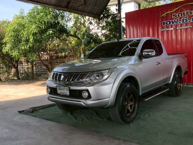 Mitsubishi Triton 2016 2.5 Plus GLS Pickup ดีเซล ไม่ติดแก๊ส เกียร์ธรรมดา เทา รูปที่ 3