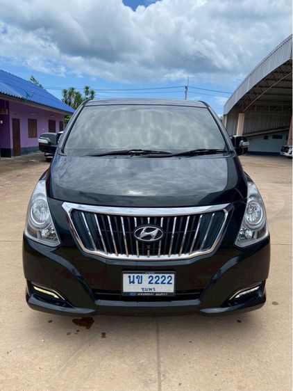 รถ Hyundai H-1  2.5 Deluxe สี ดำ