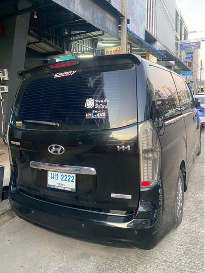 Hyundai H-1  2017 2.5 Deluxe Utility-car ดีเซล ไม่ติดแก๊ส เกียร์อัตโนมัติ ดำ รูปที่ 4
