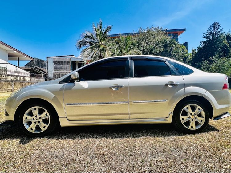 Ford Focus 2010 1.8 Finesse Sedan เบนซิน LPG เกียร์อัตโนมัติ เทา รูปที่ 4