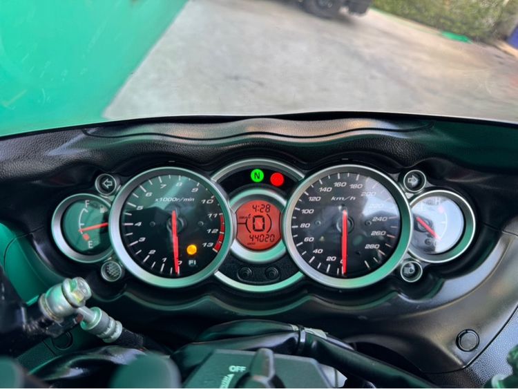 Suzuki Hayabusa 1340cc. ปี 2014 สีเทาดำ รูปที่ 15