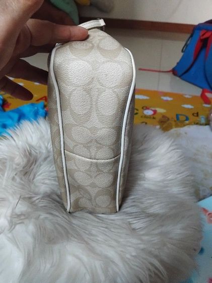 กระเป๋าสะพายไหล่  coach  รูปที่ 3