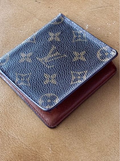 กระเป๋า Louis Vuitton 