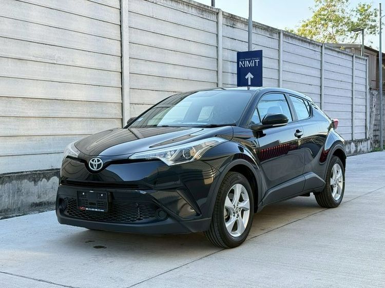 รถ Toyota C-HR 1.8 Entry สี ดำ