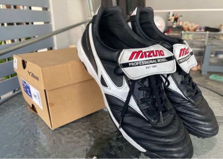 รองเท้าฟุตบอล รูปที่ 3