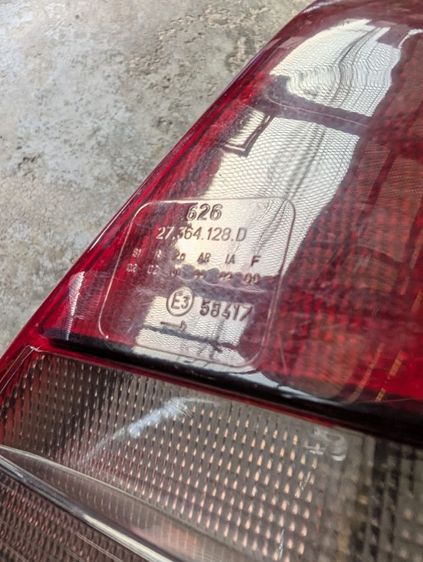 ไฟท้าย ดำ-แดง 1คู่ Benz W202  รูปที่ 4