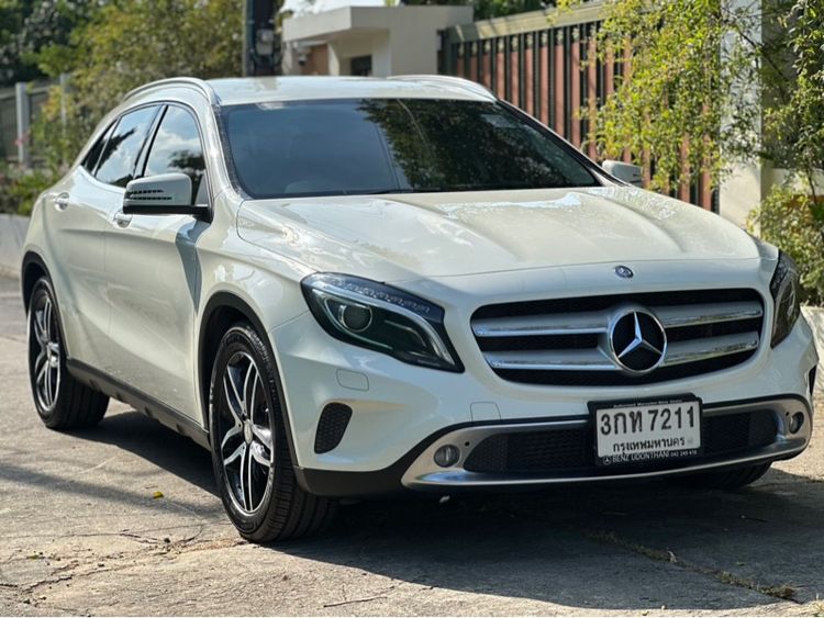 Mercedes-Benz GLA-Class 2014 GLA200 Utility-car เบนซิน ไม่ติดแก๊ส เกียร์อัตโนมัติ ขาว รูปที่ 2