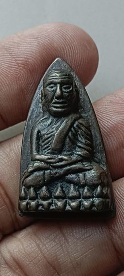 หลวงปู่ทวดพิมพ์ a เนื้อนวะ