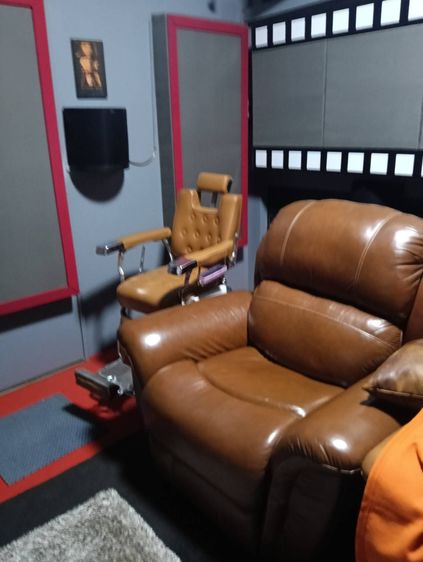 เก้าอี้ตัดผมชายสีน้ำตาล สภาพสวย มือ2 รูปที่ 13