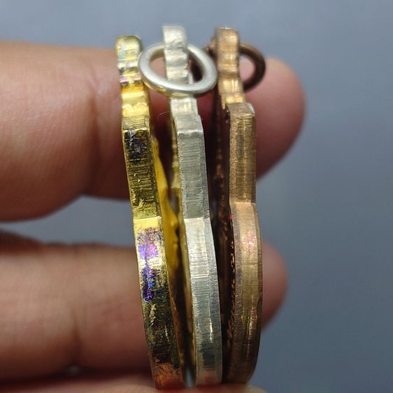 เหรียญสมเด็จพระนเรศวรมหาราช รุ่นสู้ หลังพระนามาภิไธย สก. ปี2548 ชุดกรรมการ 3 เนื้อ พร้อมกล่องเดิม รูปที่ 5