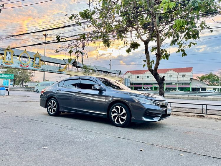 รถ Honda Accord 2.0 E i-VTEC สี เทา