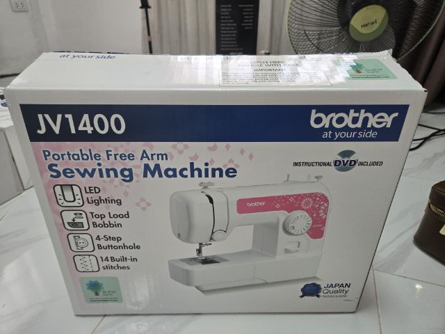 จักรเย็บผ้า Brother
ของใหม่เพิ่งซื้อประกันศูนย์1ปีเต็มคุณสมบัติ, จักรเย็บผ้าระบบ Mechanic