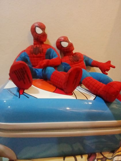 Spiderman ตัวใหญ่ใส่ถ่านด้านหลังมีไฟที่หัวพูดได้ รูปที่ 3