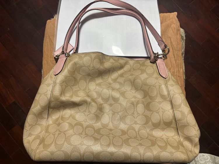 กระเป๋า Coach สภาพดีมาก รูปที่ 4
