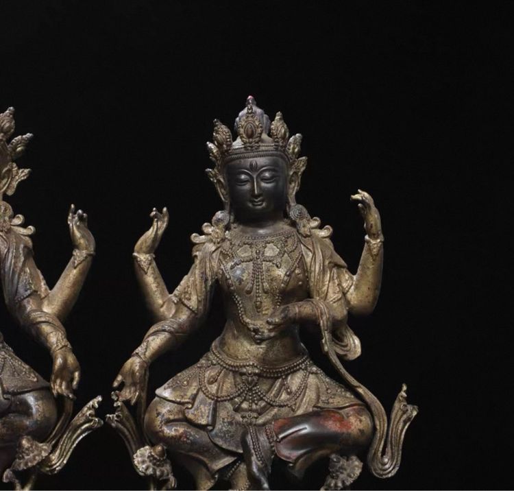 ✨พระโพธิสัตว์อุษณีษวิชัย (Namgyalma) ศิลปะทิเบต  รูปที่ 2