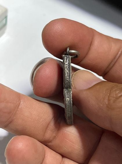 เหรียญเนื้อเงิน ลพ เดิม รูปที่ 4