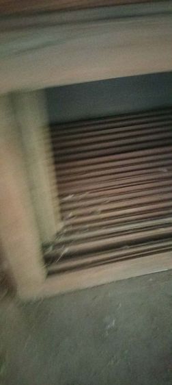 บานหน้าต่างไม้สักมือหนึ่ง