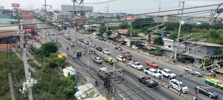 ใช่ ขายตึกแถวหลังมุมค่ะ 3 หลัง รูปที่ 2